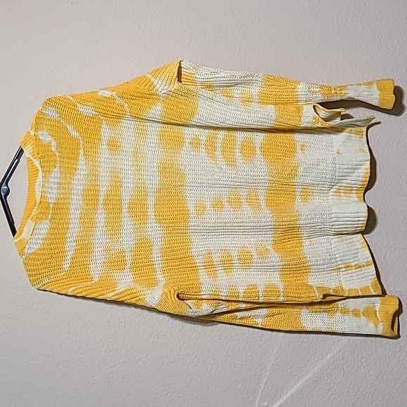 White and Yellow Tie dye knitted sweater - Picture 3 of 5